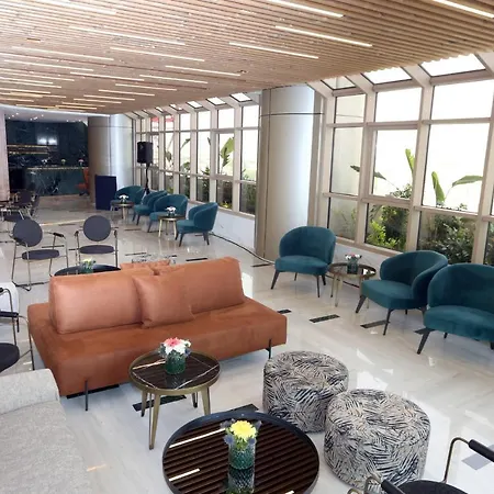 Apartment 360 *